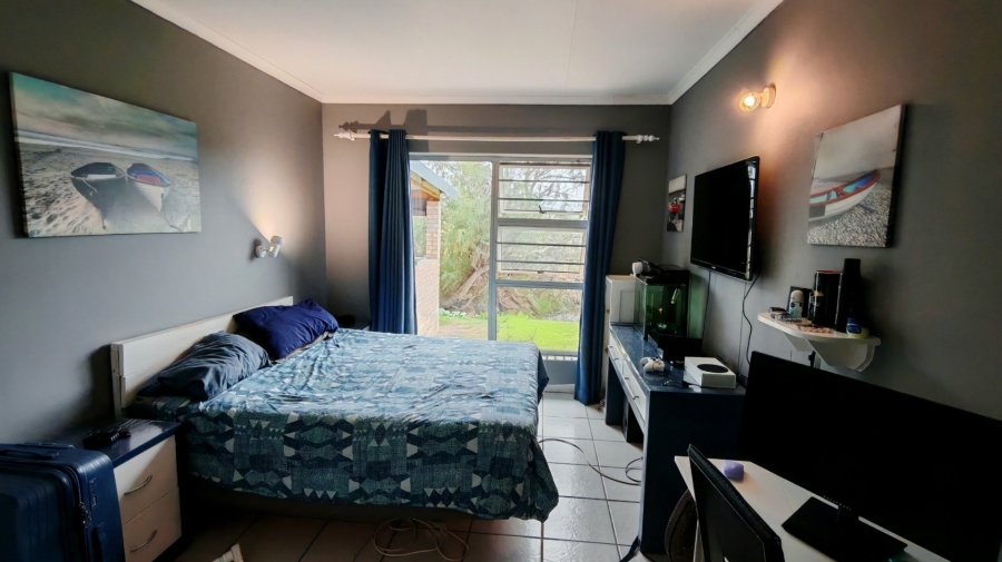 4 Bedroom Property for Sale in Riverside Western Cape